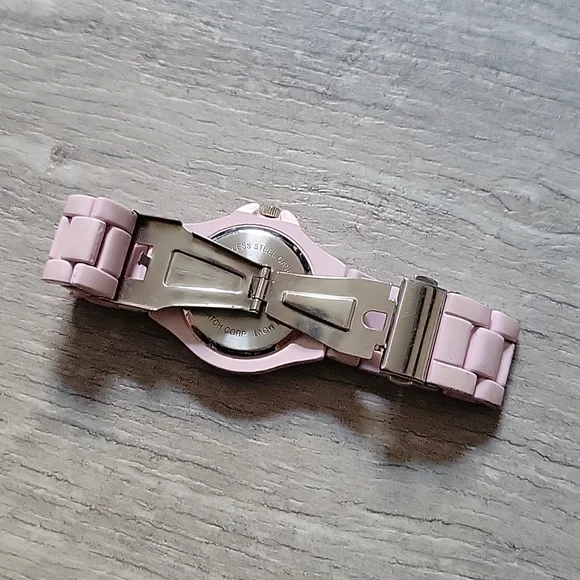 Light Pink Watch - Picture 7 of 8